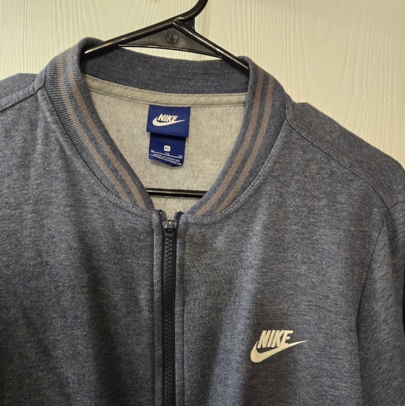 Nike Jackets & Blazers - Women's xl Zip up Nike jacket